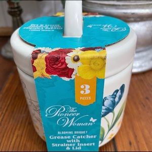 Pioneer Woman Grease Container with Strainer